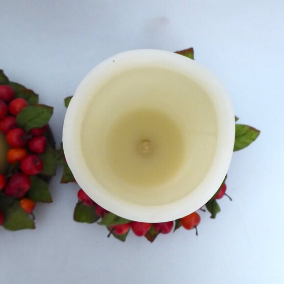 9” CHRISTMAS HOLIDAY CRANBERRY WREATH CANDLE HOLDER CENTERPIECE SET - Picture 10 of 15